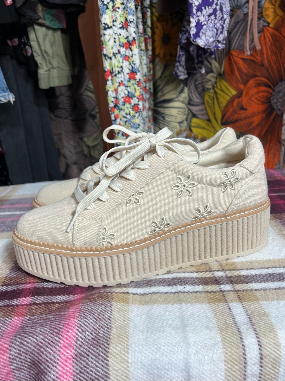 DV Dolce Vita Tan Canvas Platform Sneakers with Floral Cutouts